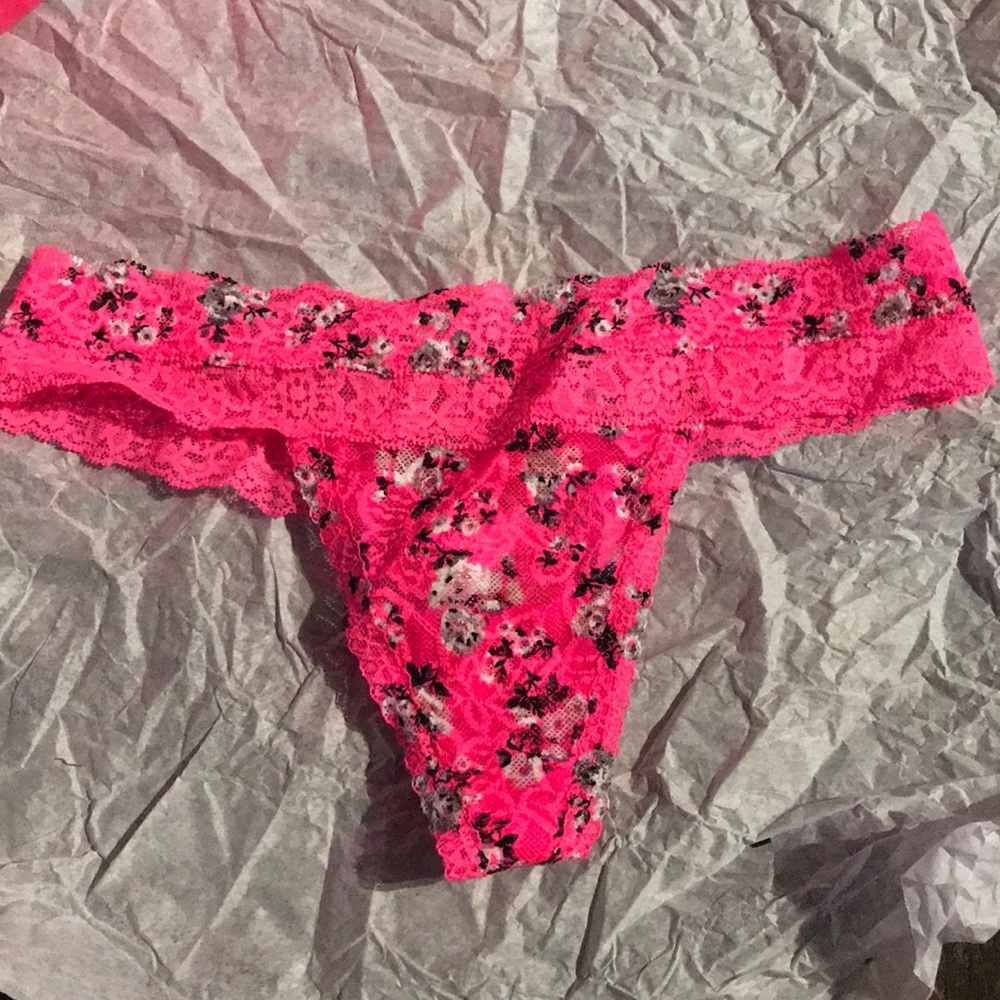 PINK thong
